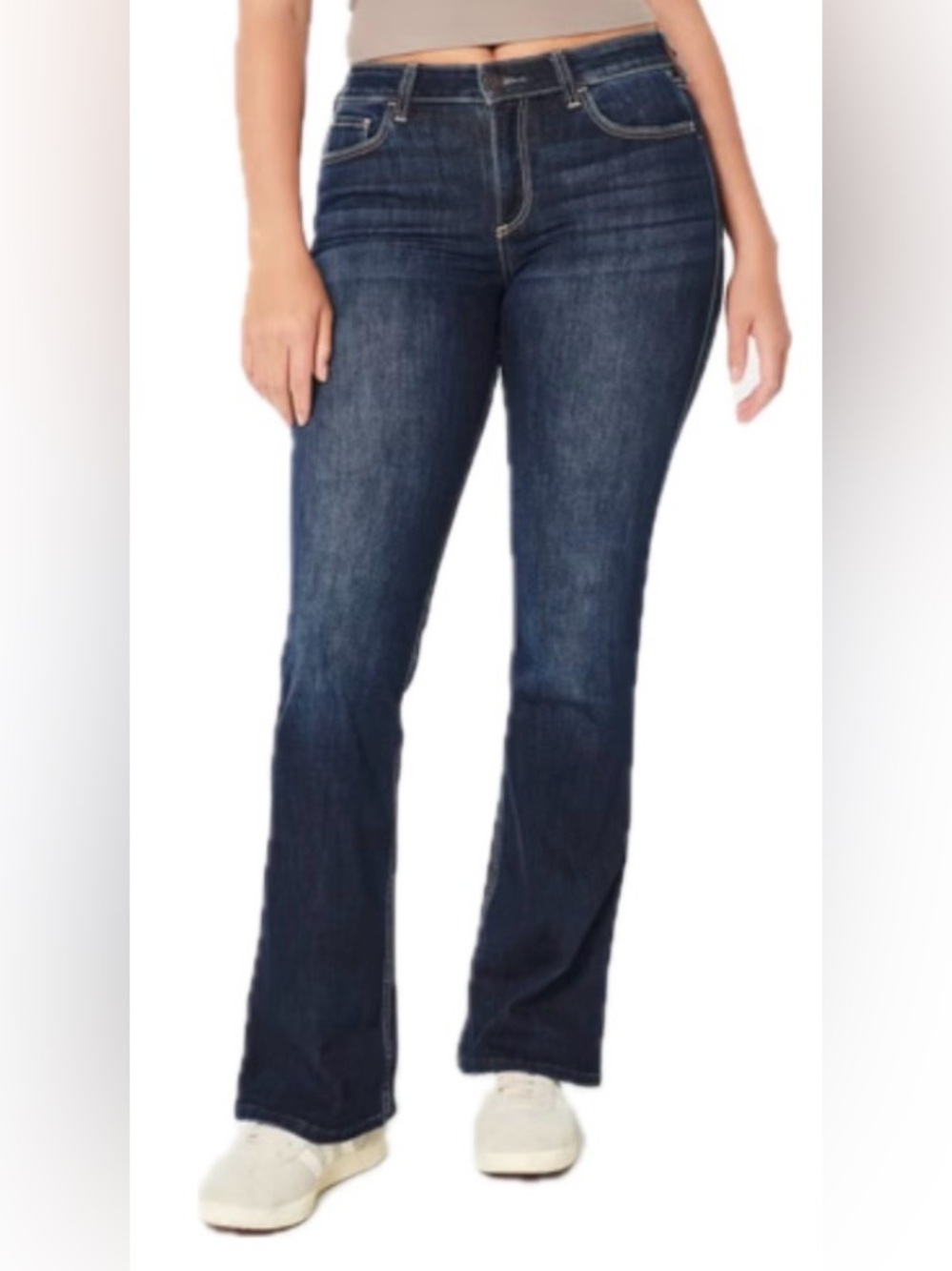 Hollister Mid Rise Boot Cut Jeans. Women’s Size (14S) 32x28.5